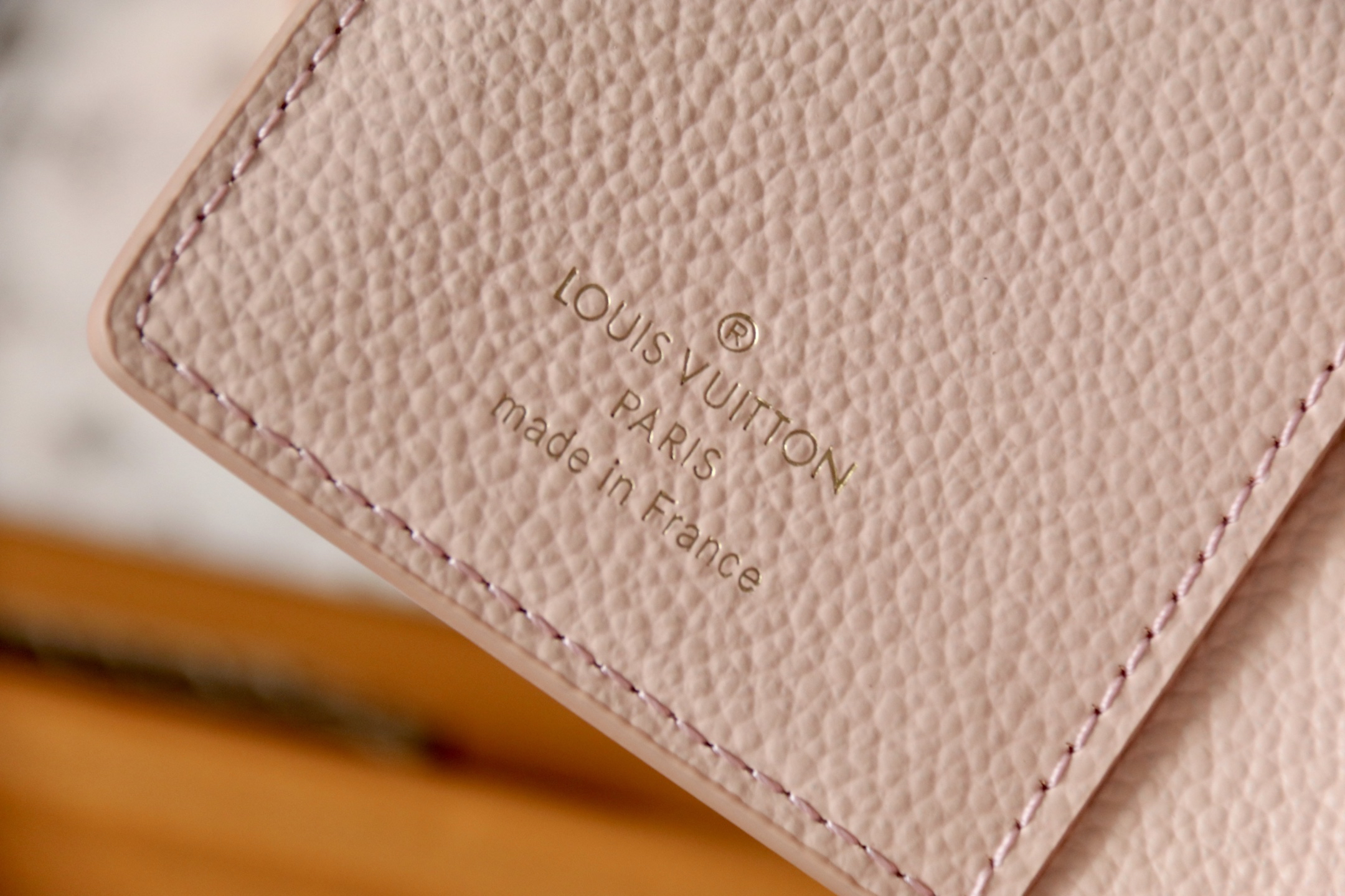 LOUIS VUITTON ポルトフォイユ・メティス モノグラムアンプラント ローズバレリーヌ 三つ折り ウォレット