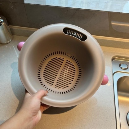 Colorful vegetable washing baskets