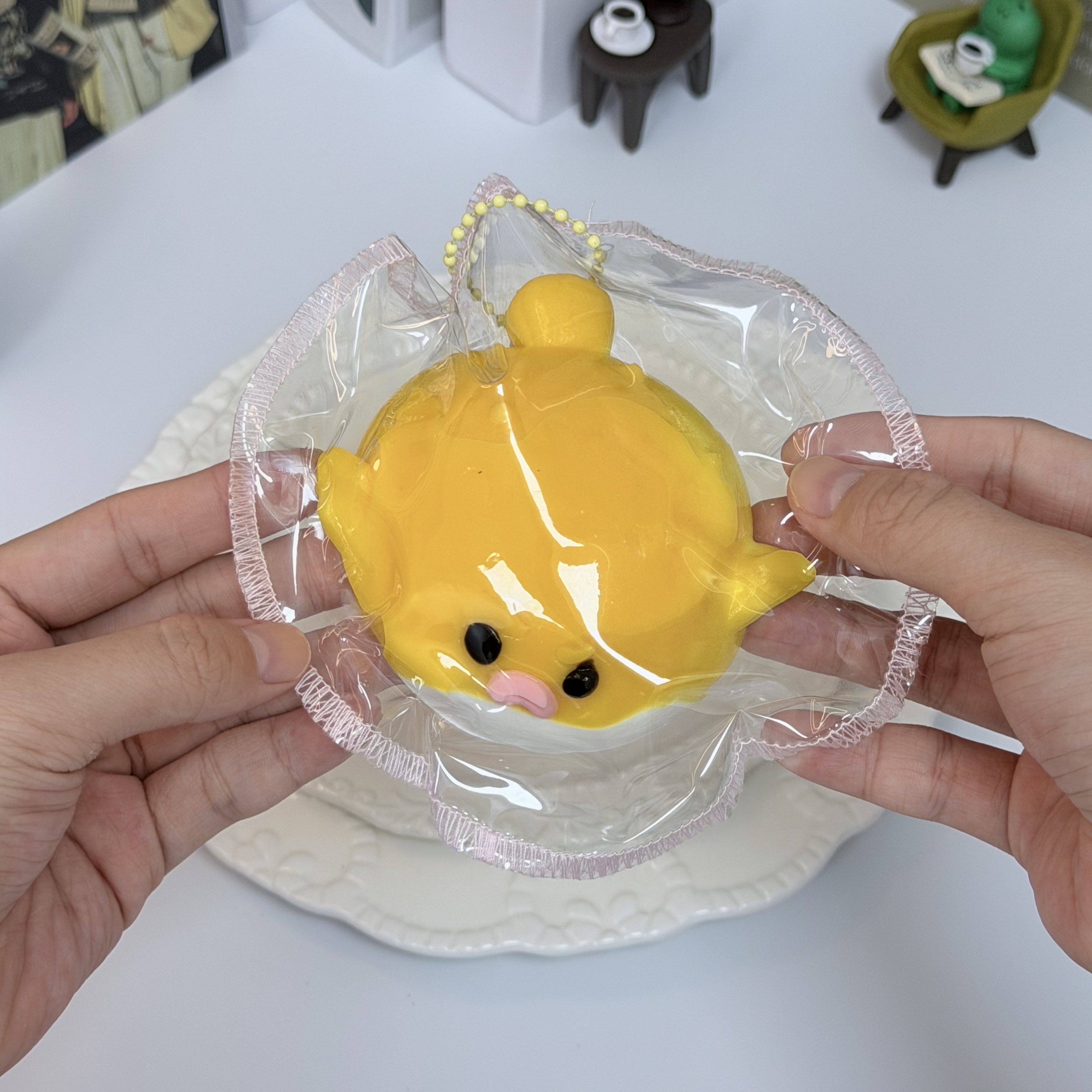 【泥っぽい感じ】フグの3色，押して潰せるおもちゃ，ストレス解消おもちゃ，食べられません.Squishy，Stress Relief Toy，high-quality handmade product. Not a food item.  A perfect gift.  