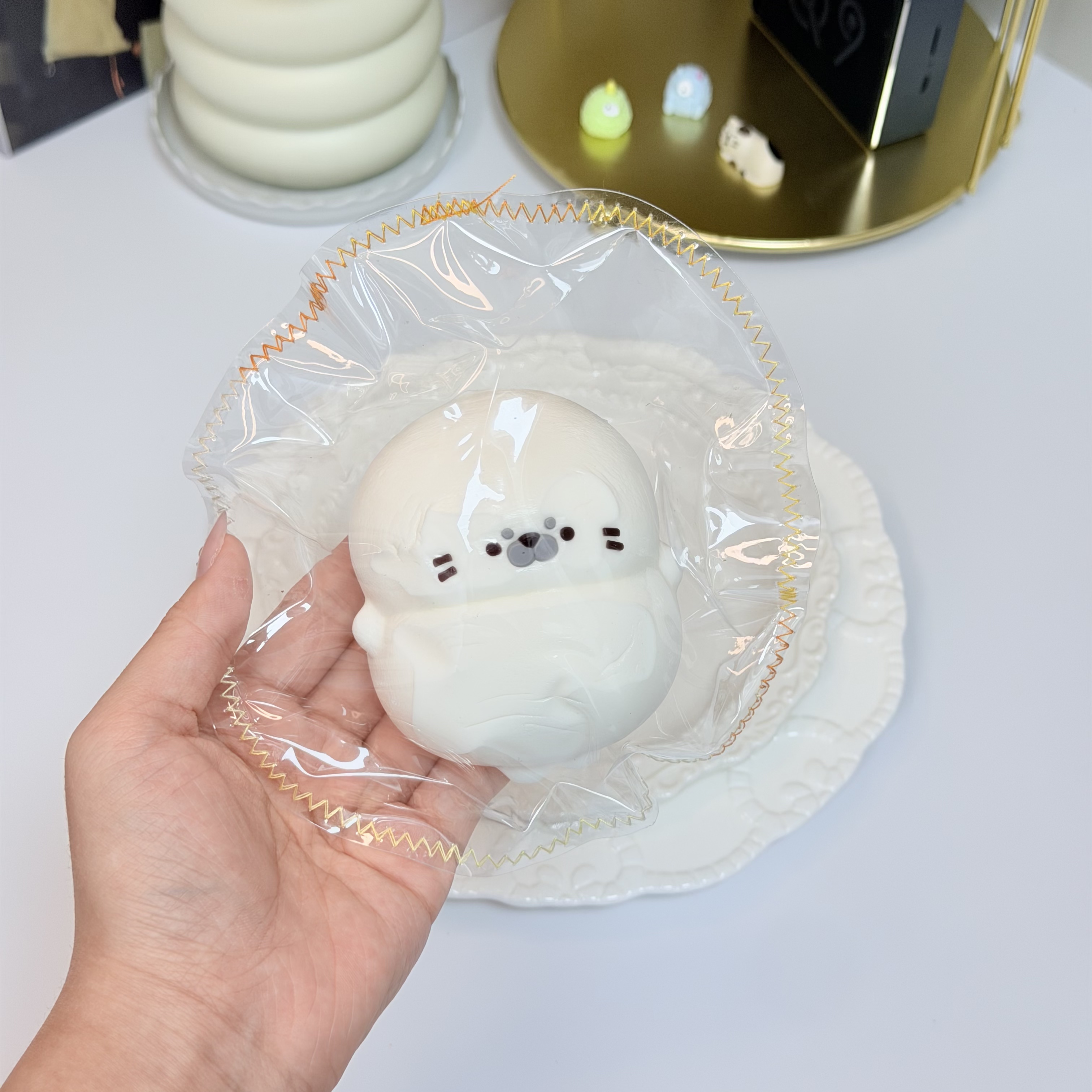 Seal，ねんねる，押して潰せるおもちゃ，ストレス解消おもちゃ，食べられません.Squishy，Stress Relief Toy，high-quality handmade product. Not a food item.  A perfect gift.