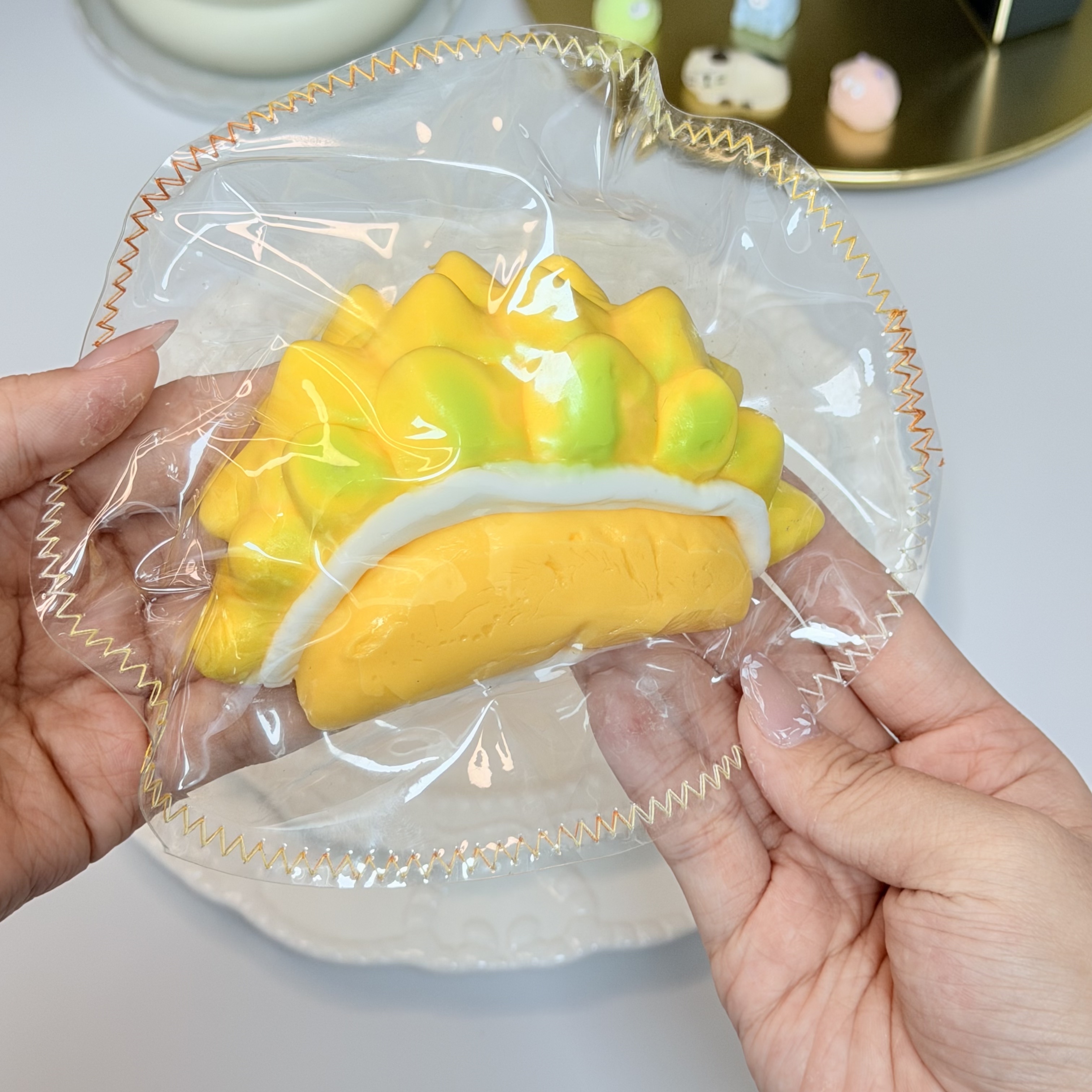 Durian，ねんねる，押して潰せるおもちゃ，ストレス解消おもちゃ，食べられません.Squishy，Stress Relief Toy，high-quality handmade product. Not a food item.  A perfect gift.