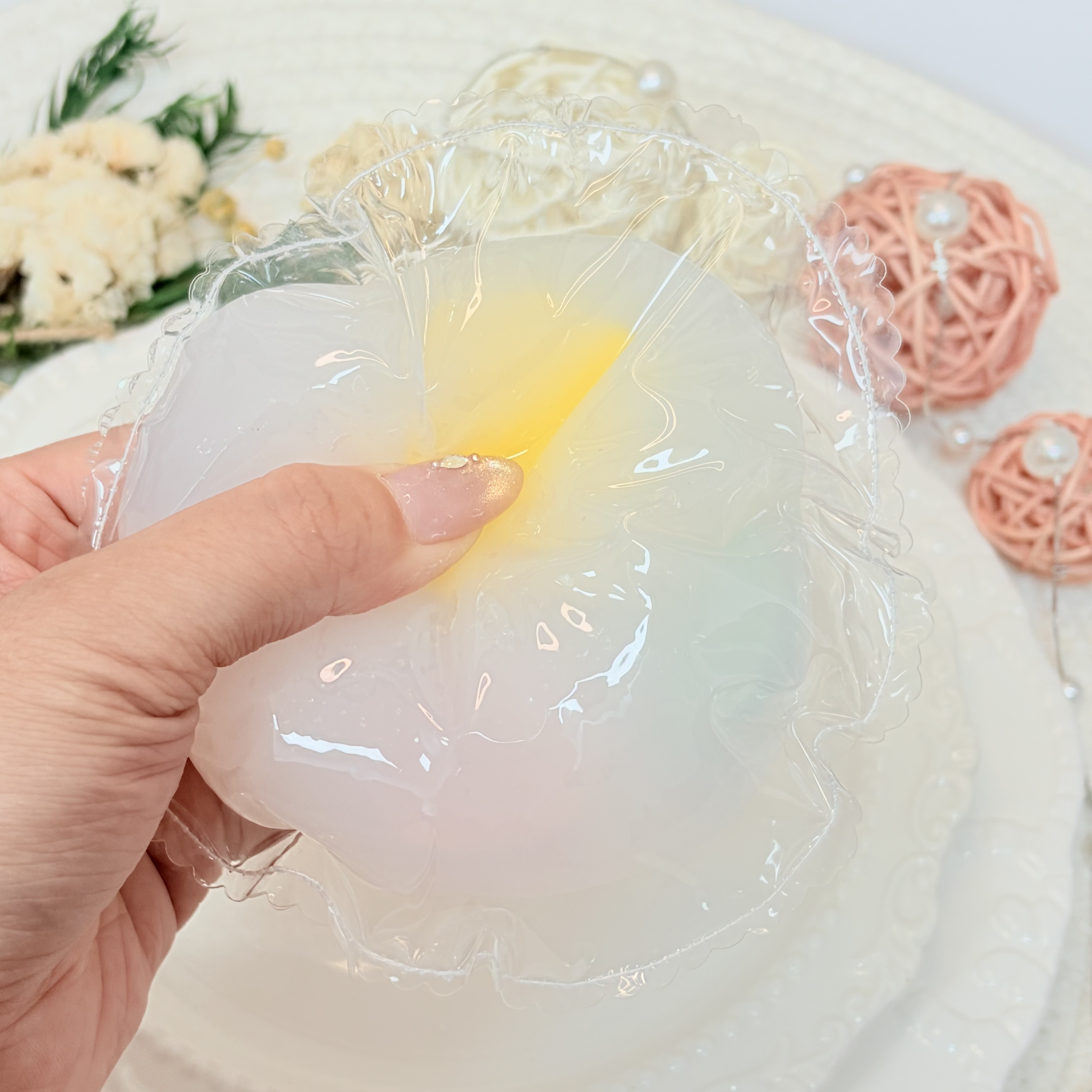 Colorful Filling Coconut Oil，ねんねる，押して潰せるおもちゃ，ストレス解消おもちゃ，食べられません.Squishy，Stress Relief Toy，high-quality handmade product. Not a food item.  A perfect gift.