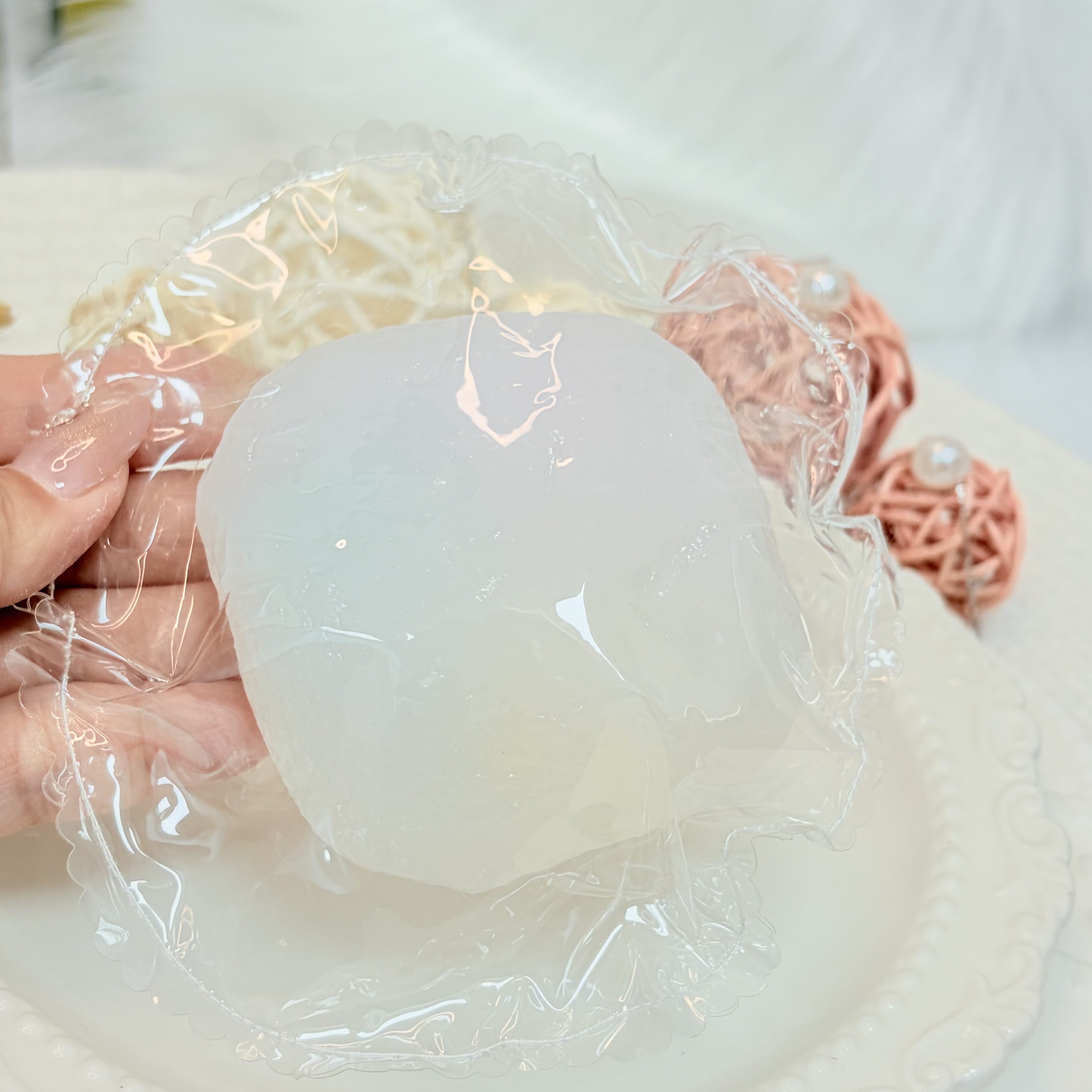 Colorful Filling Coconut Oil，ねんねる，押して潰せるおもちゃ，ストレス解消おもちゃ，食べられません.Squishy，Stress Relief Toy，high-quality handmade product. Not a food item.  A perfect gift.