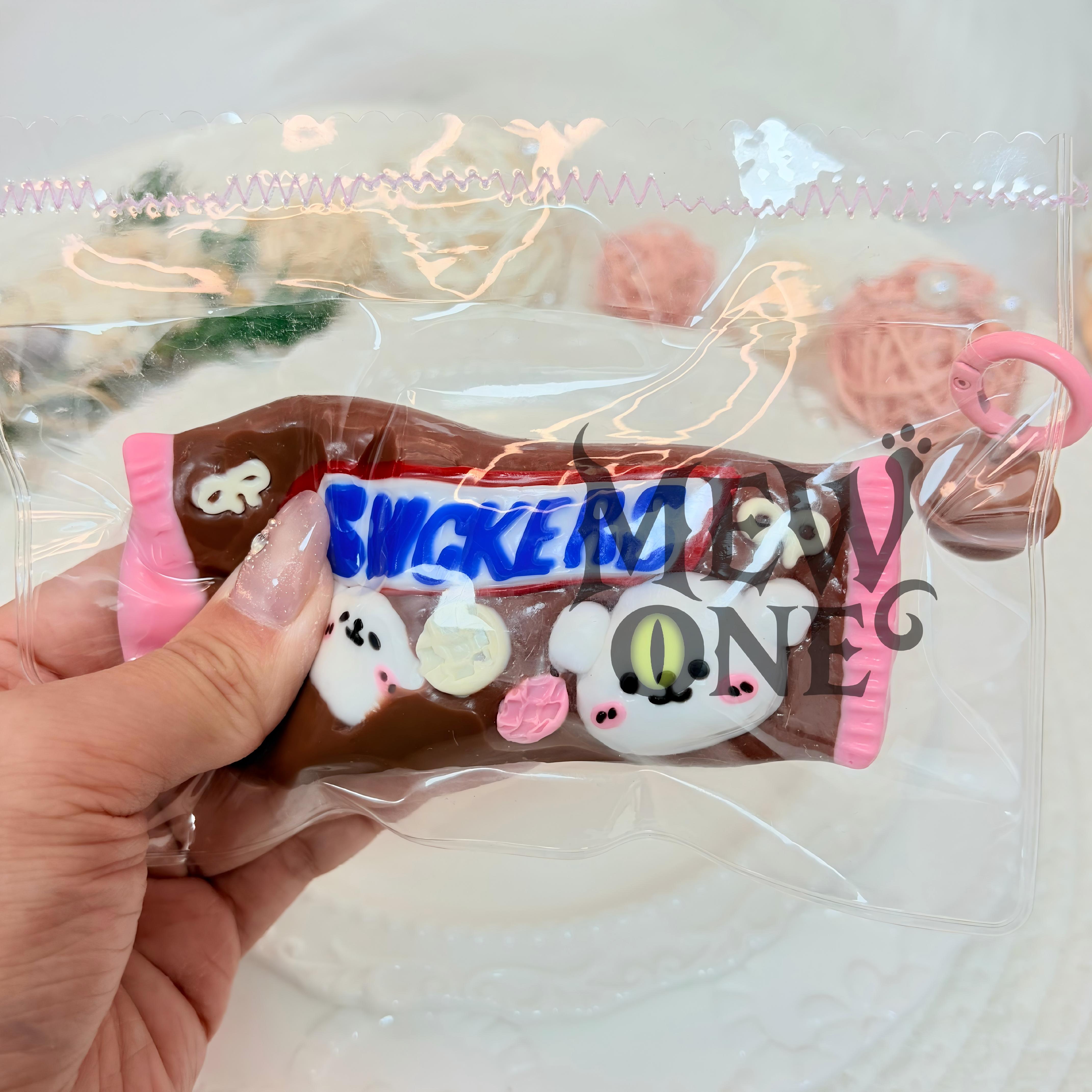 Snickers Puppy ，ねんねる，押して潰せるおもちゃ，high-quality handmade product. Not a food item.  A perfect gift.ストレス解消おもちゃ.