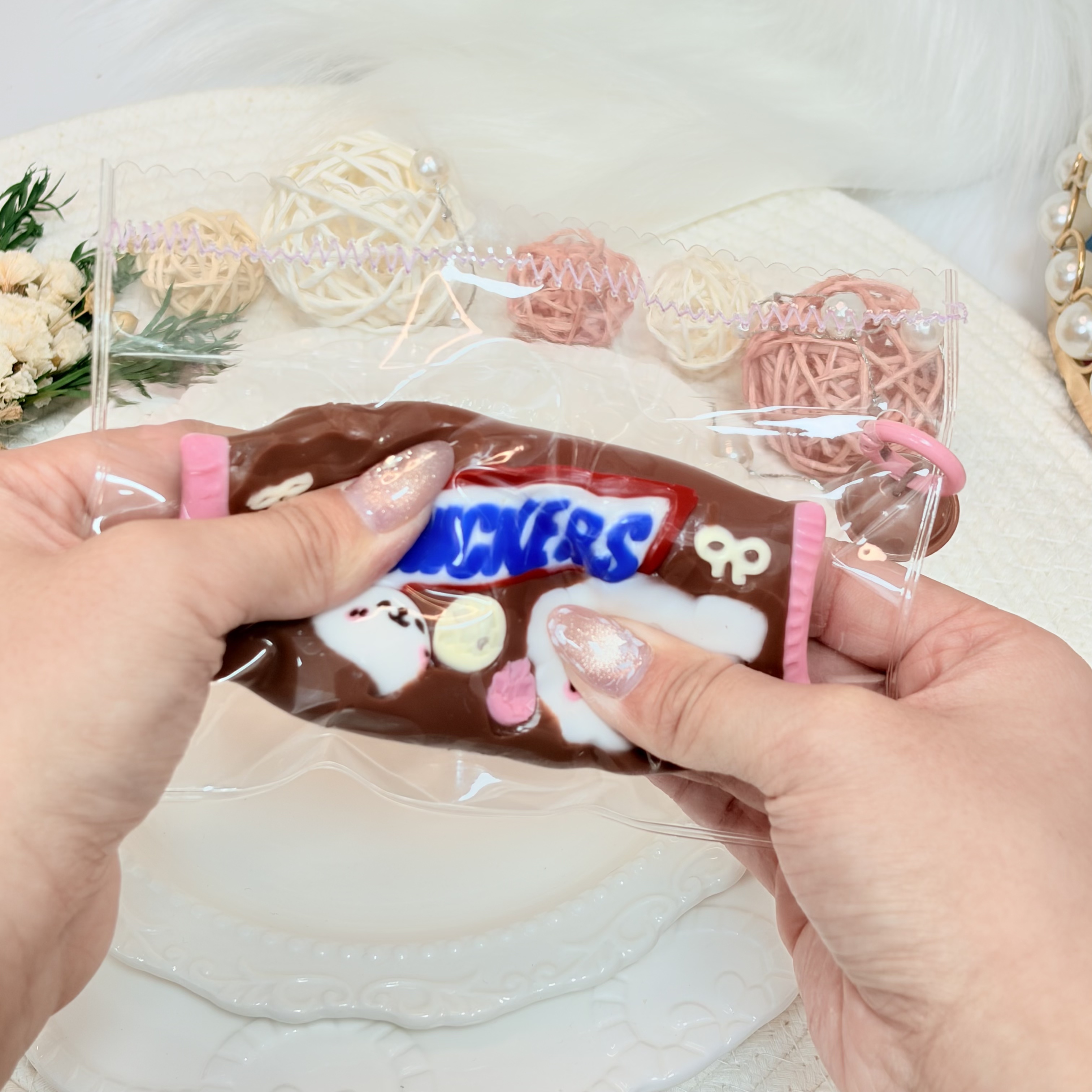 Snickers Puppy ，ねんねる，押して潰せるおもちゃ，high-quality handmade product. Not a food item.  A perfect gift.ストレス解消おもちゃ.