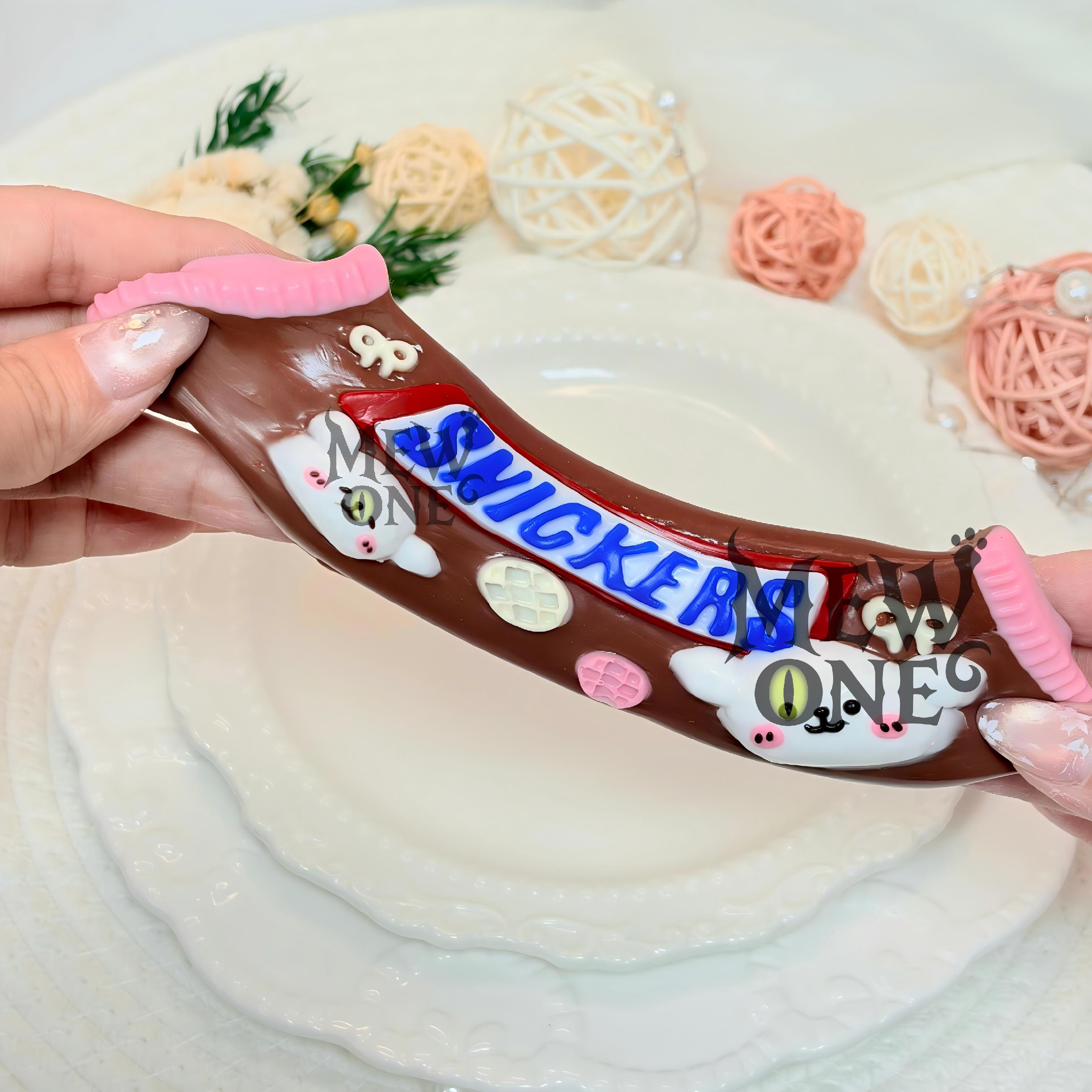 Snickers Puppy ，ねんねる，押して潰せるおもちゃ，high-quality handmade product. Not a food item.  A perfect gift.ストレス解消おもちゃ.