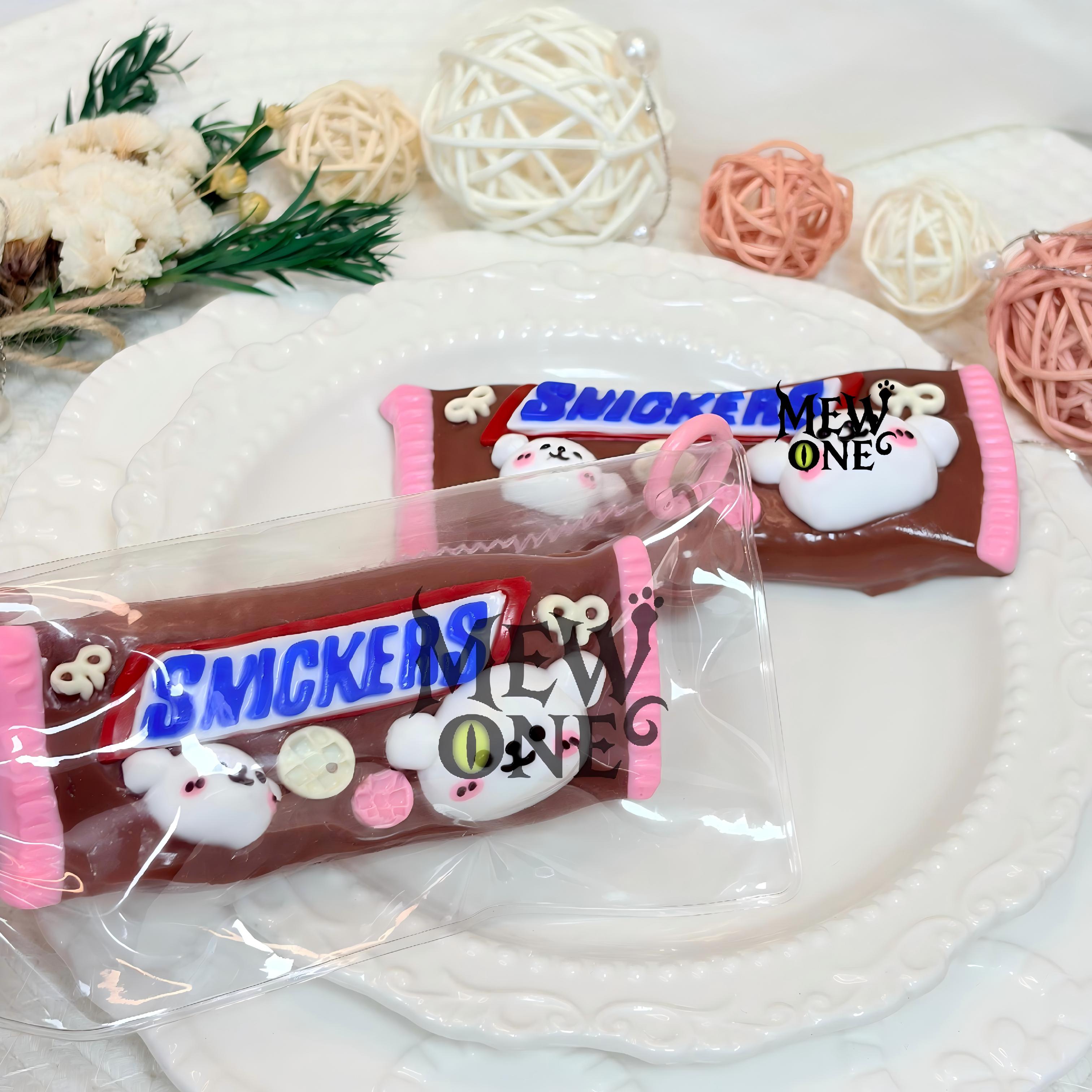 Snickers Puppy ，ねんねる，押して潰せるおもちゃ，high-quality handmade product. Not a food item.  A perfect gift.ストレス解消おもちゃ.