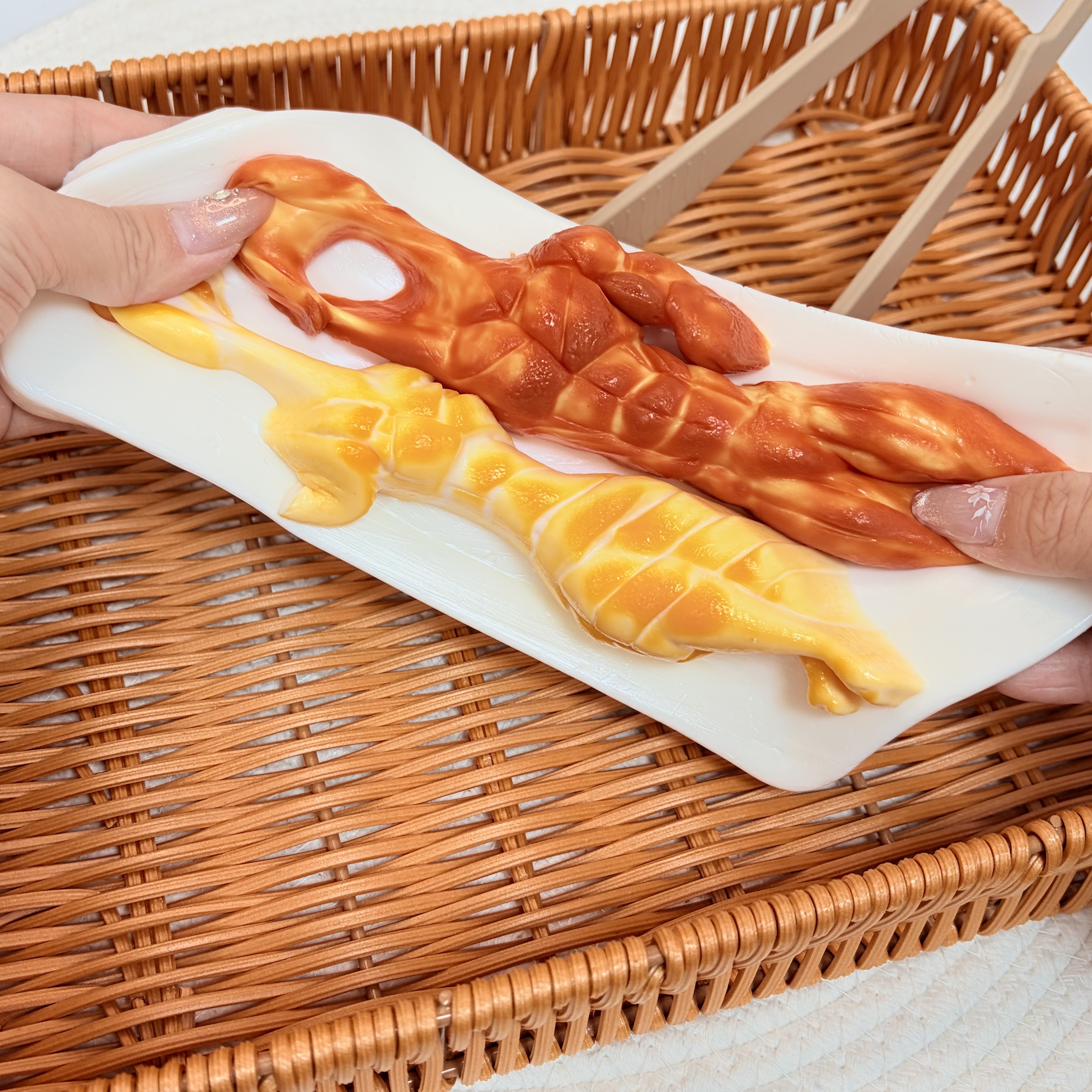 Chicken & Duck，ねんねる，押して潰せるおもちゃ，ストレス解消おもちゃ，食べられません.Squishy，Stress Relief Toy，high-quality handmade product. Not a food item.  A perfect gift.