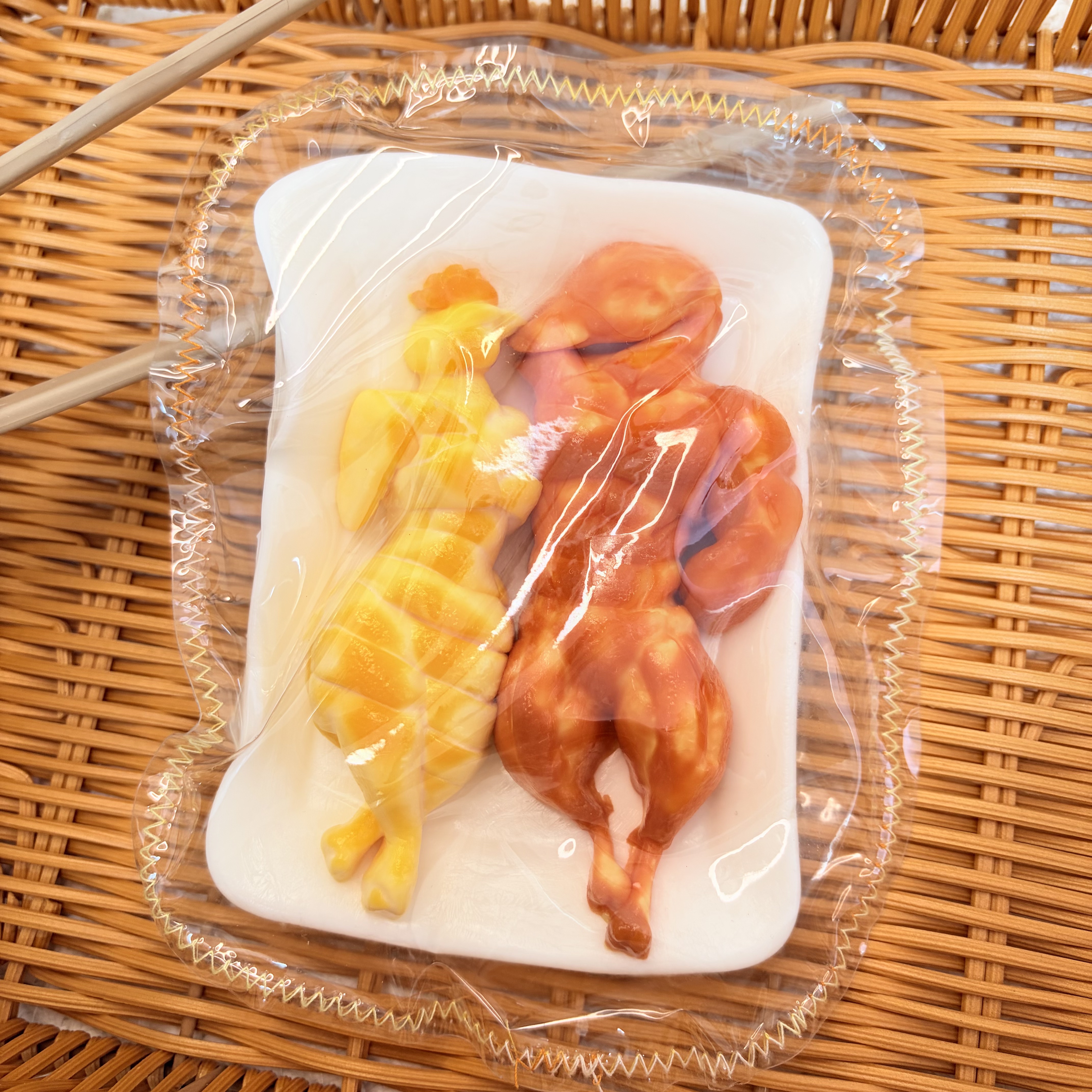 Chicken & Duck，ねんねる，押して潰せるおもちゃ，ストレス解消おもちゃ，食べられません.Squishy，Stress Relief Toy，high-quality handmade product. Not a food item.  A perfect gift.