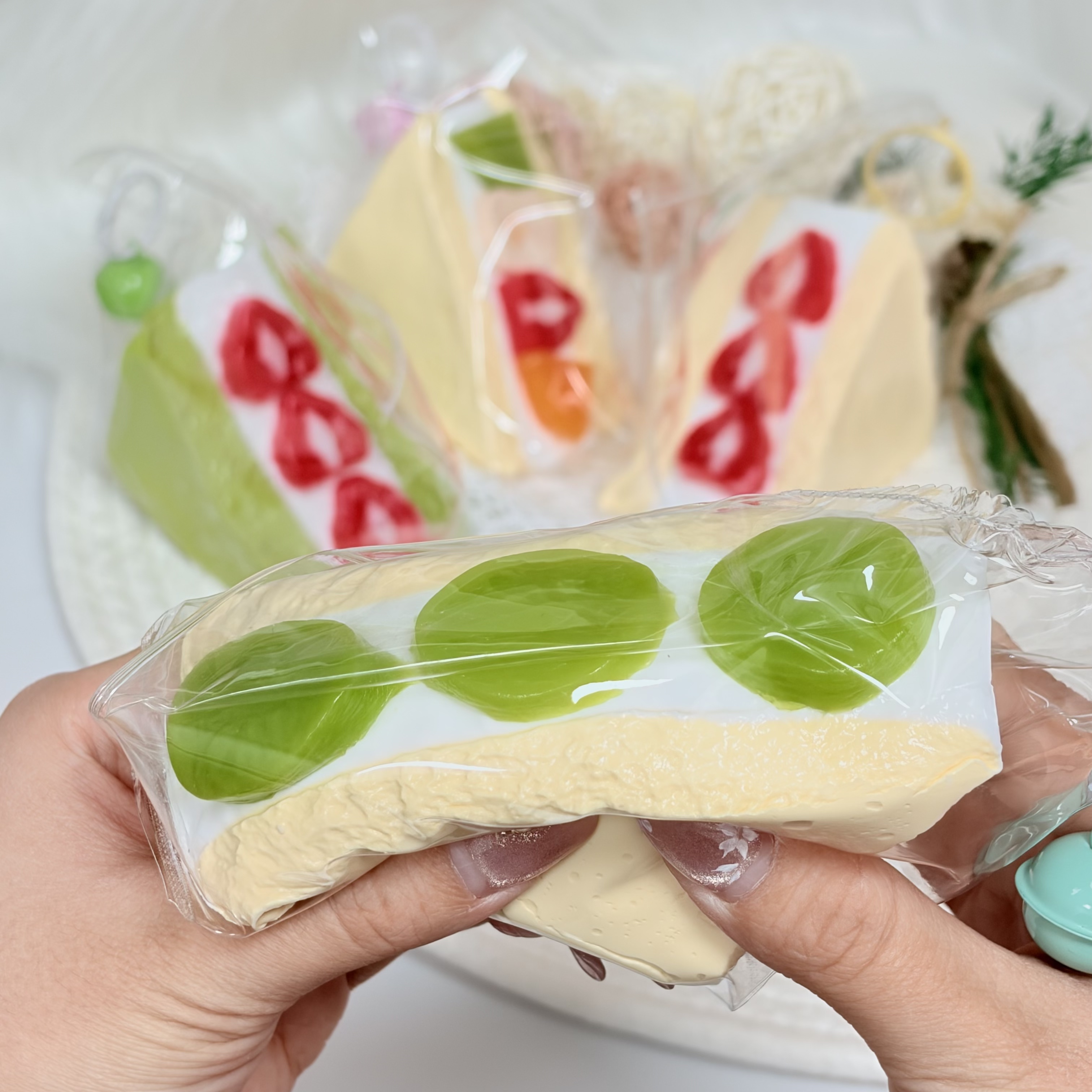 【水のような質感】サンドイッチシリーズ、押し潰せるおもちゃ、高品質なハンドメイド製品。食品ではありません。完璧な贈り物です。ストレス解消おもちゃ