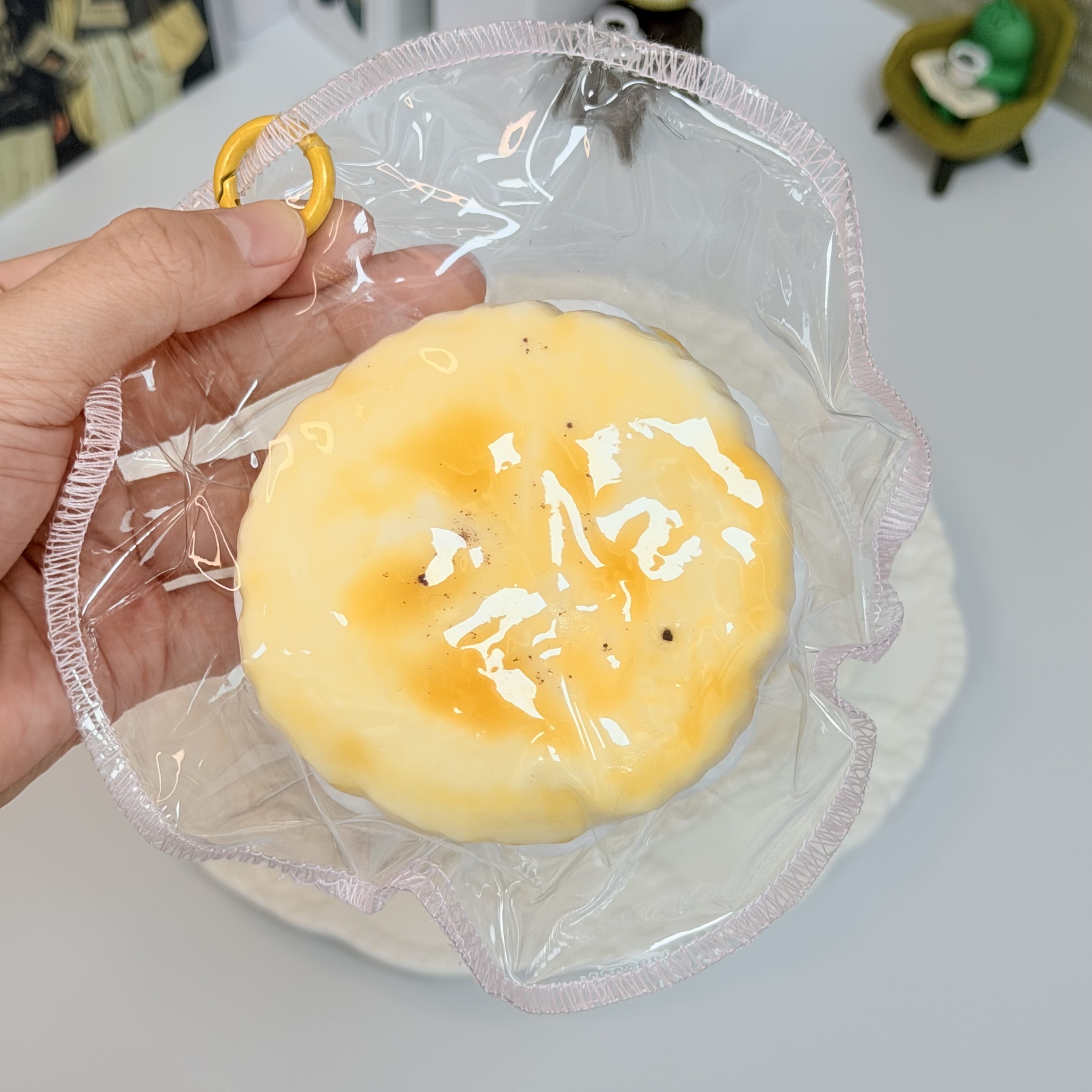 【水のような質感】バナナサンドイッチ，押して潰せるおもちゃ，ストレス解消おもちゃ，食べられません.Squishy，Stress Relief Toy，high-quality handmade product. Not a food item.  A perfect gift.  