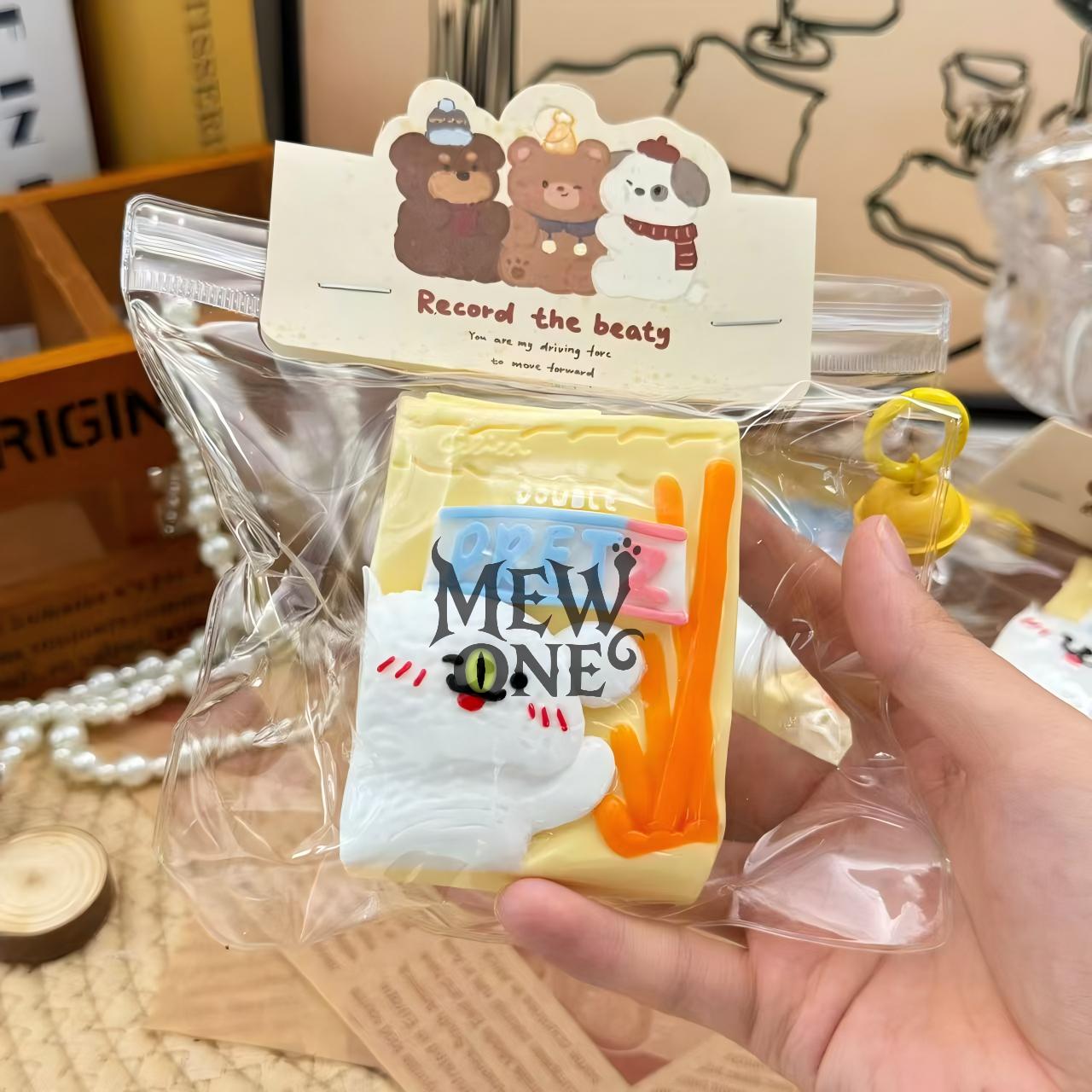 PRETZ ，ねんねる，押して潰せるおもちゃ，high-quality handmade product. Not a food item.  A perfect gift.ストレス解消おもちゃ.