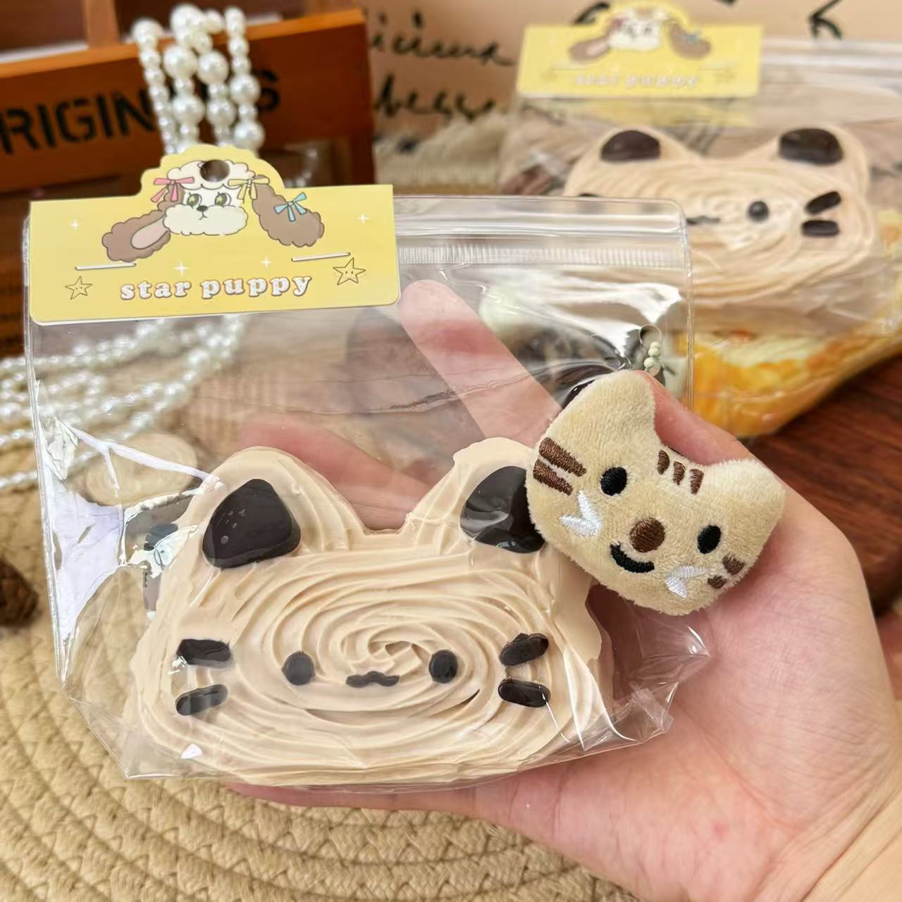 Cat Cookie ，ねんねる，押して潰せるおもちゃ，high-quality handmade product. Not a food item.  A perfect gift.ストレス解消おもちゃ.