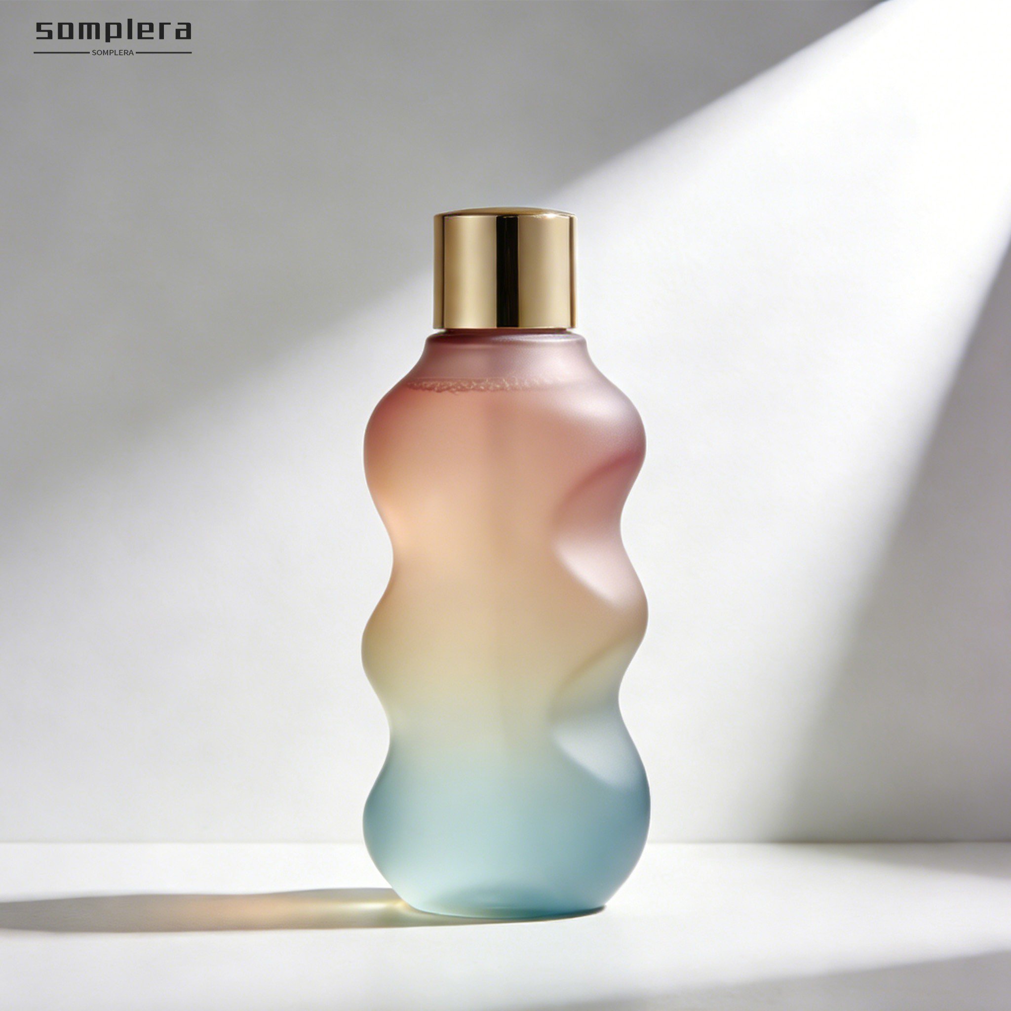 淨透卸妝油質地特寫