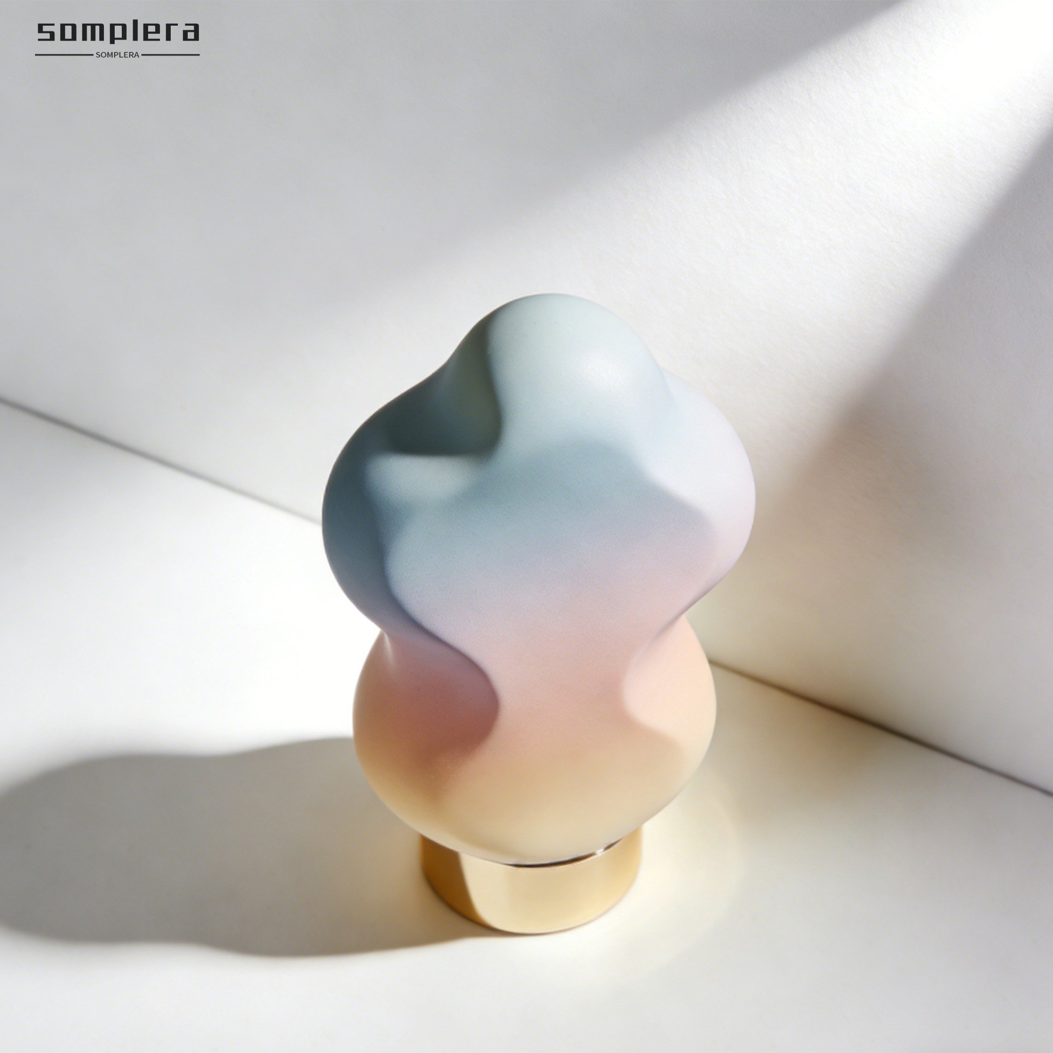 潔面啫喱質地細膩泡沫豐富