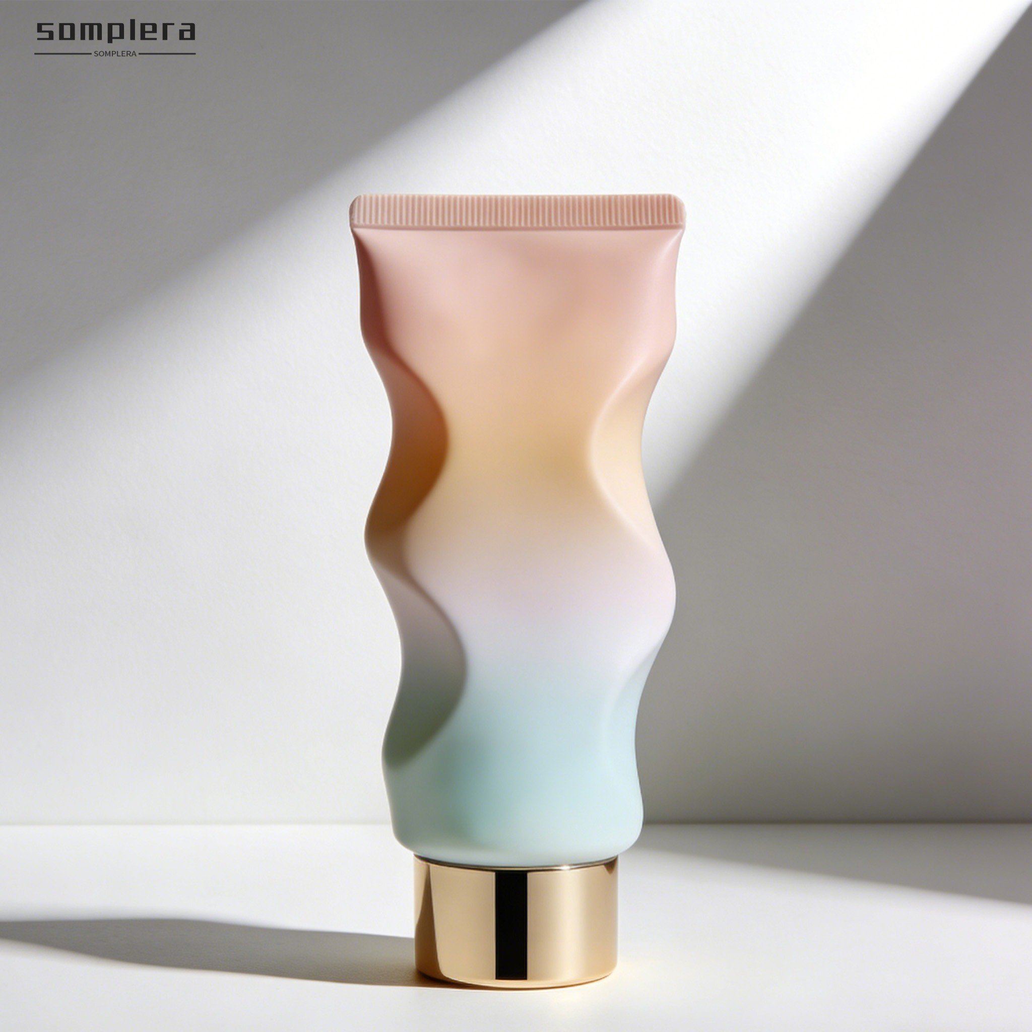 套裝外包裝設計與品牌標誌