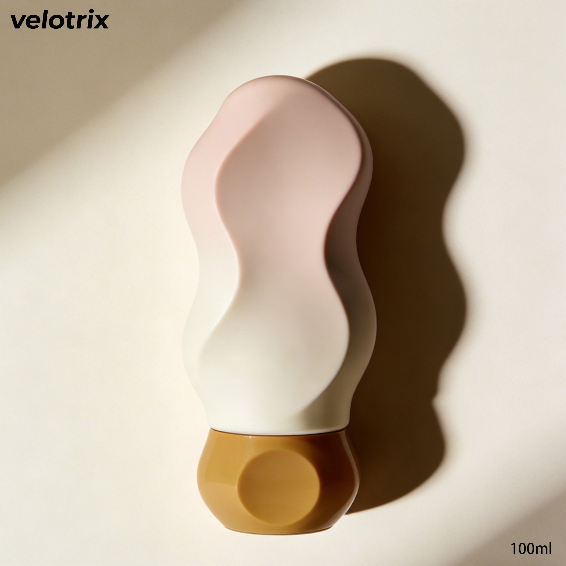 使用潔面乳洗臉後肌膚水潤透亮