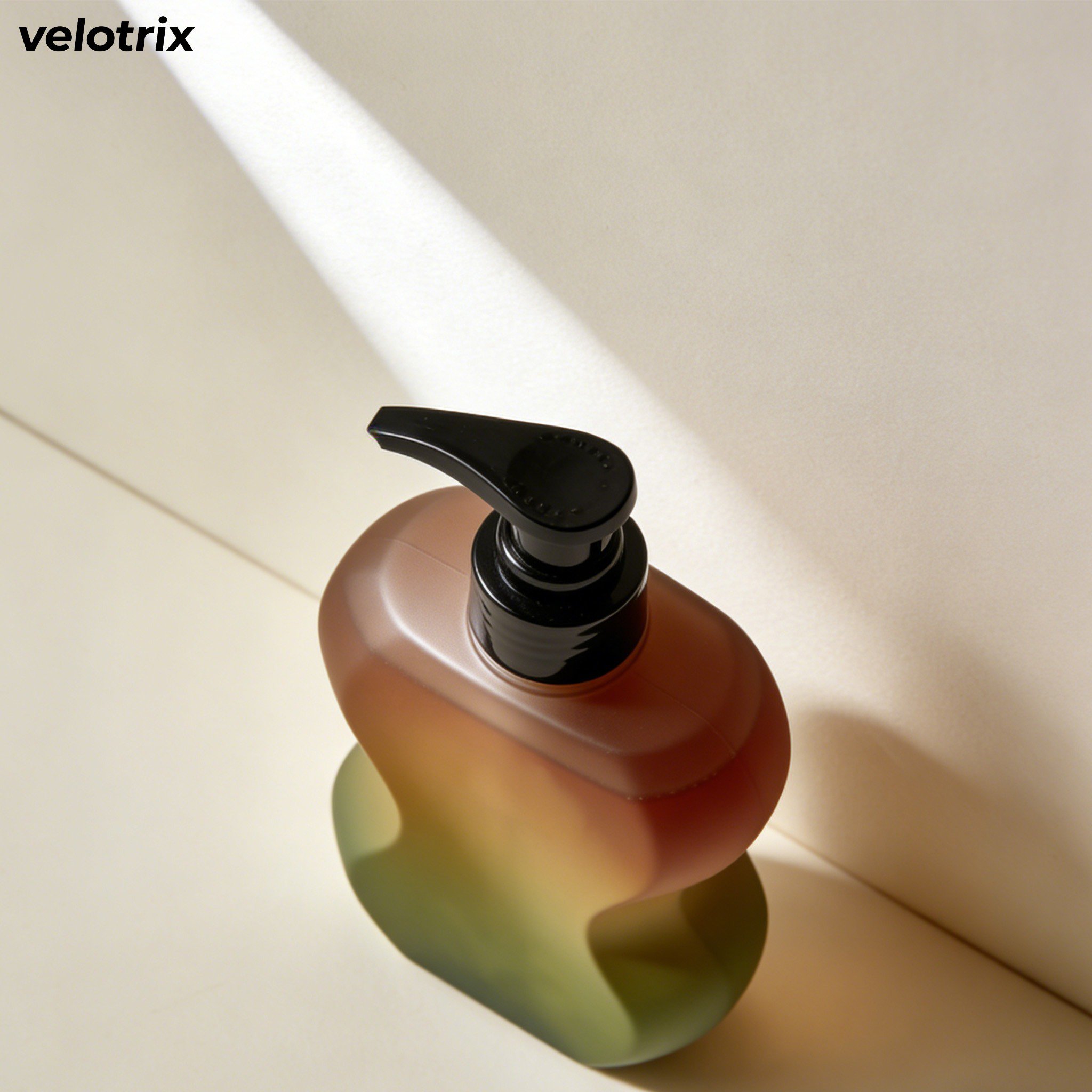 洗髮水家庭裝瓶身細節特寫