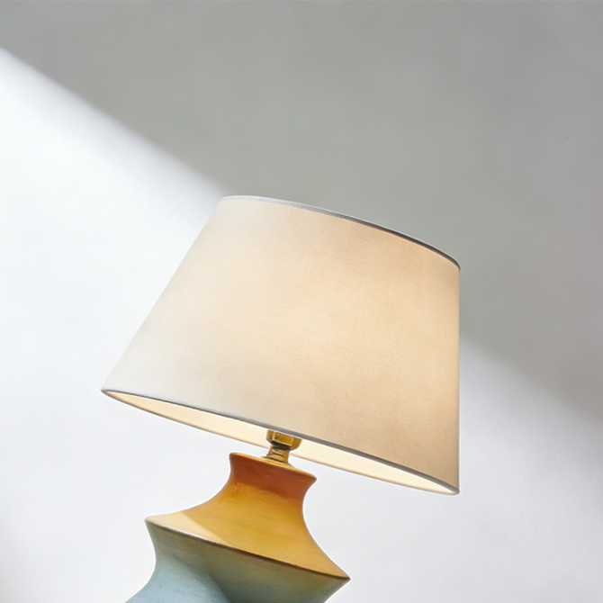 多功能充電式檯燈