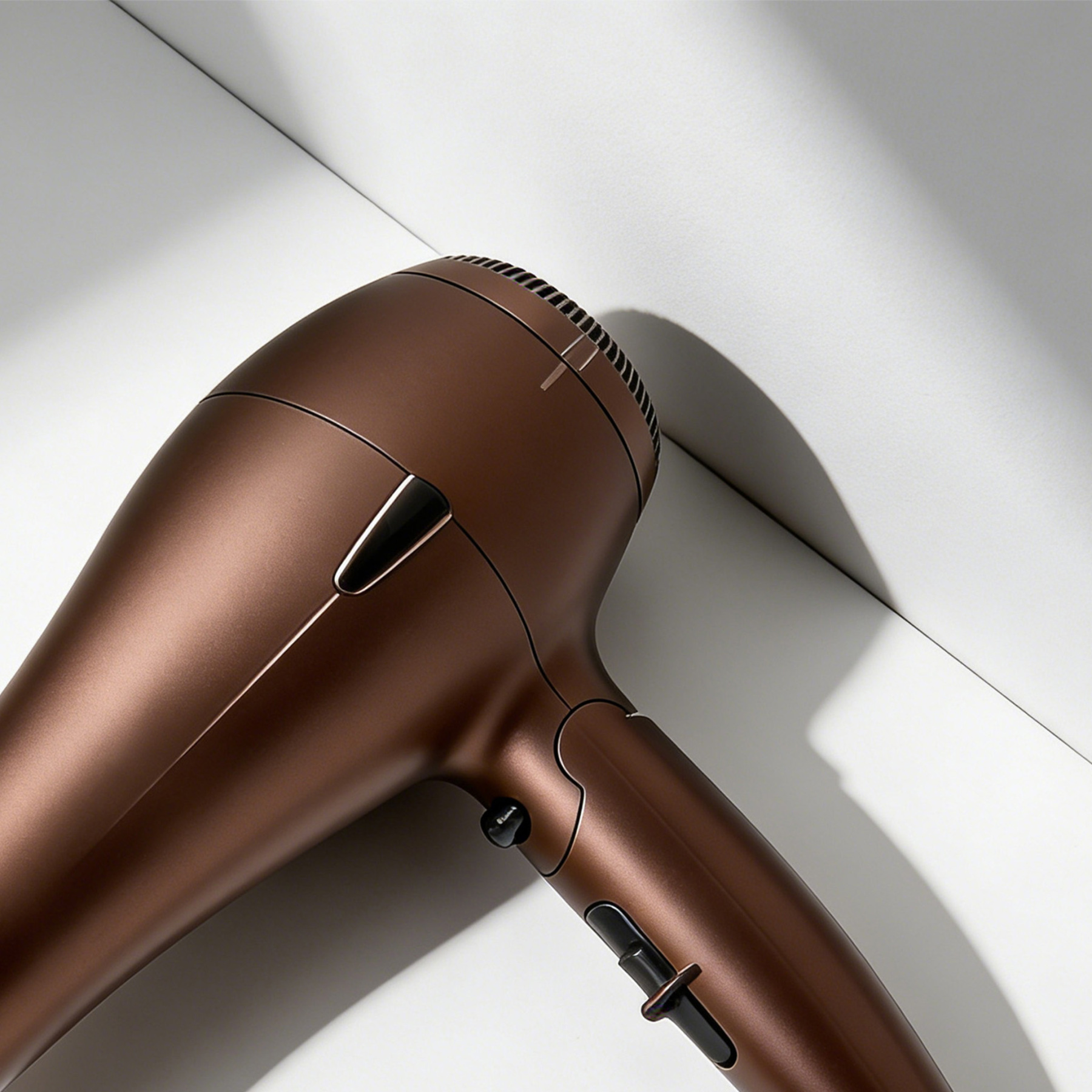 多功能护发吹风机