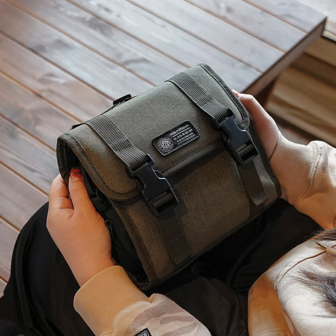 KZM Field Family Wash Bag – Multi-Function Travel Toiletry Organizer (SKU: K23T3B11)