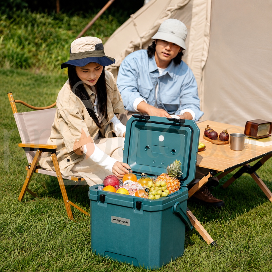NATUREHIKE CNK2650CF012 Whale Pro PU Cooler Box 17L 24L 36L Ice Cooler Box Camping Picnic Outdoor Insulated Cooler