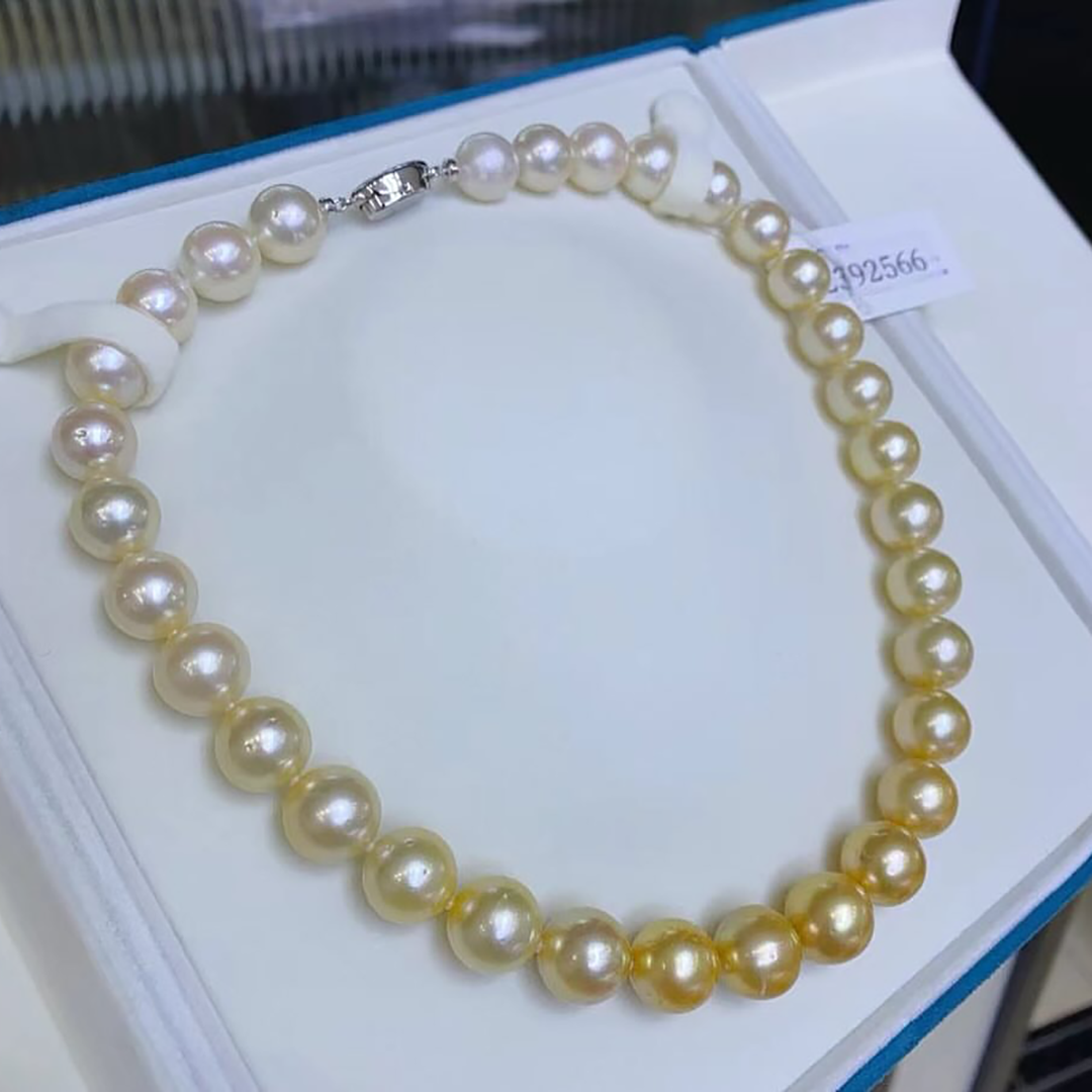 Japan AAAA - Akoya Pearl Necklace