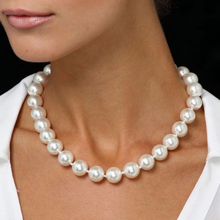 AAAA White South Sea Pearl Necklace