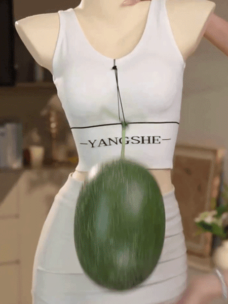 【自備胸墊】一體成型無鋼圈吊帶背心