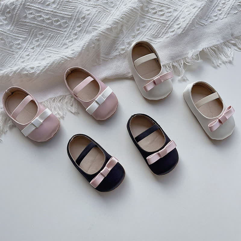 حذاء باليه ذو مقدمة مستديرة مزين بفيونكة وألوان متداخلة - image 1