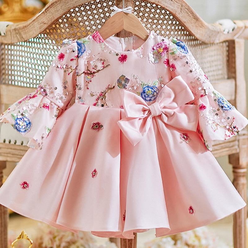 فساتين ميدي بأكمام طويلة مزينة بالترتر الساتان - image 2