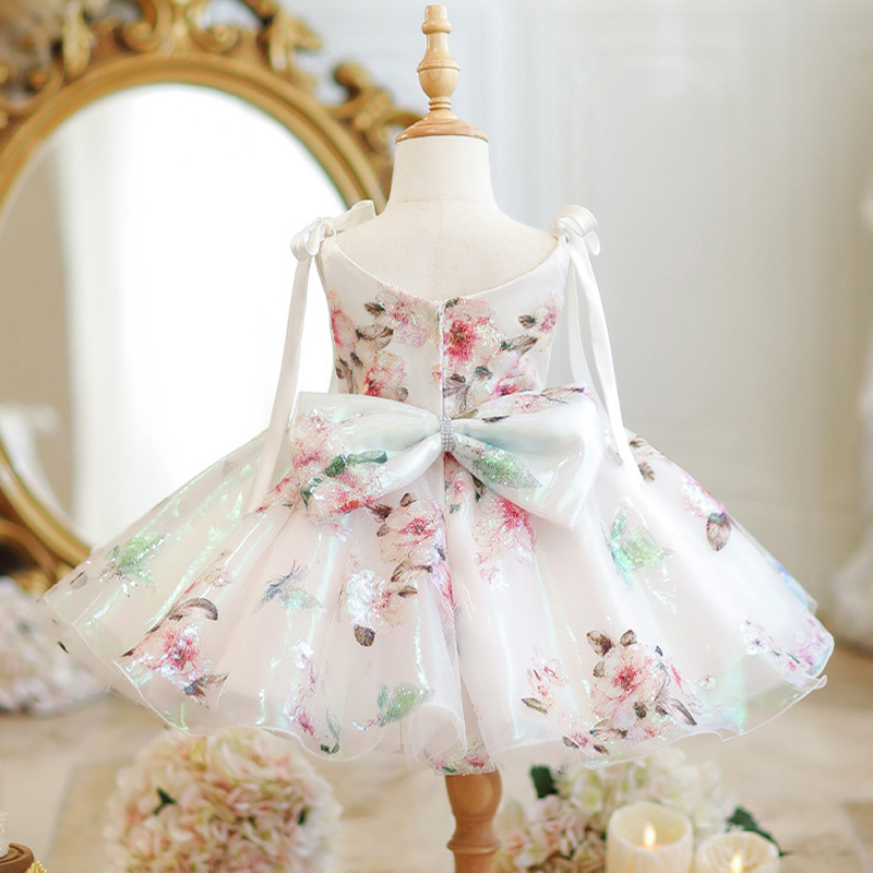 فساتين ميدي بدون أكمام مزينة بفيونكة من الساتان والترتر - image 2