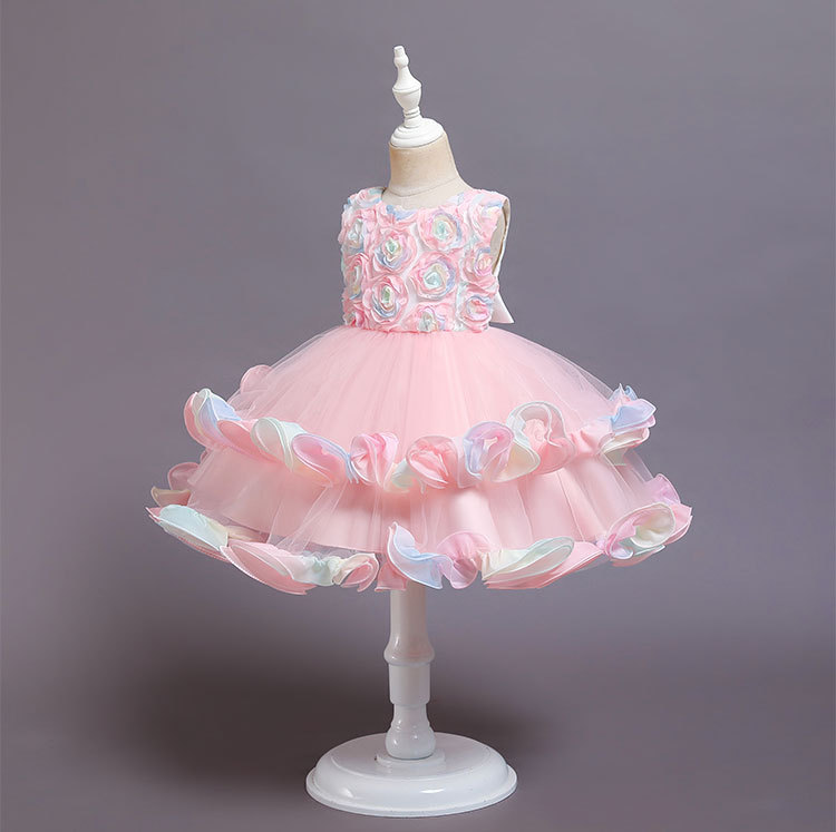 فساتين ميدي بدون أكمام مزينة بوردة شبكية لعيد الفصح - image 3