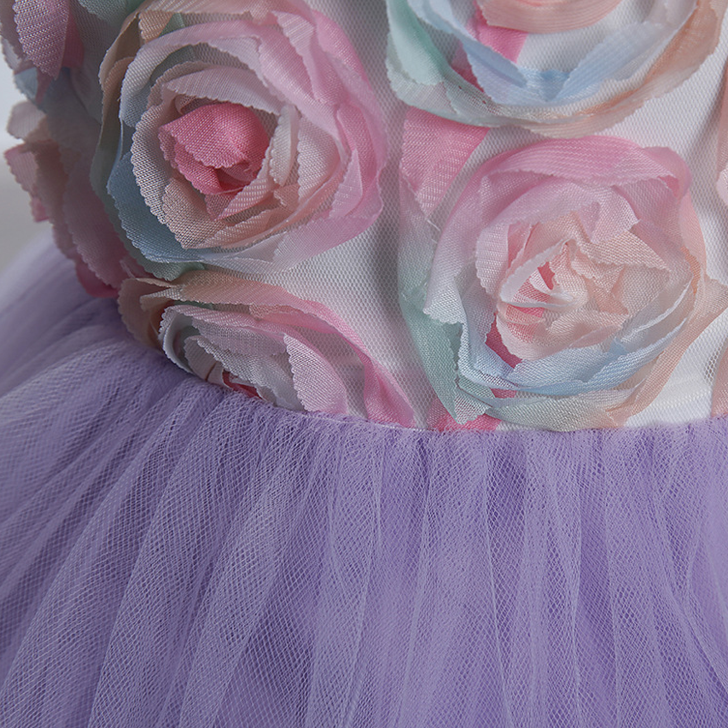 فساتين ميدي بدون أكمام مزينة بوردة شبكية لعيد الفصح - image 22