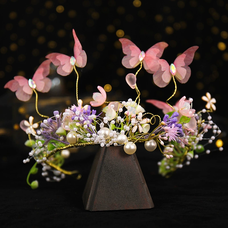 طوق شعر مزين بوردة صلبة لعيد الفصح - إكليل من اللؤلؤ على شكل فراشة وردية - image 6