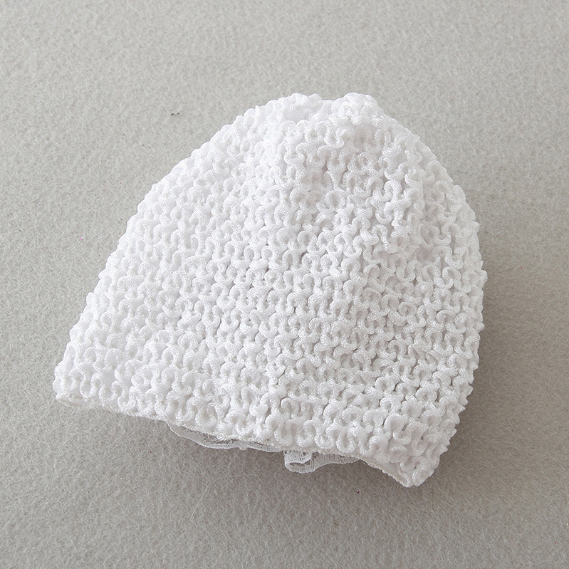 قبعة مزينة بشريط وردي صلب - image 10