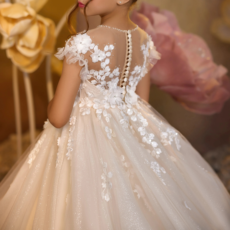 فساتين ماكسي بأكمام قصيرة وظهر مكشوف مزينة بتطريز شبكي على شكل وردة - image 4