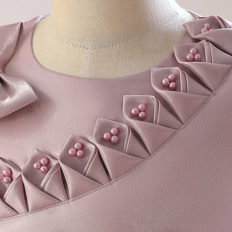 فساتين ماكسي بأكمام قصيرة مزينة بوردة من الساتان - image 4