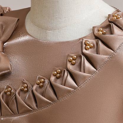 فساتين ماكسي بأكمام قصيرة مزينة بوردة من الساتان - image 17