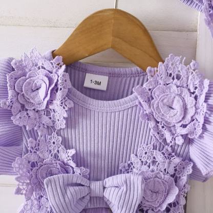 بدلة جسم متوسطة الطول بأكمام قصيرة مزينة بوردة مقسمة من القطن بنسبة 100% - image 22