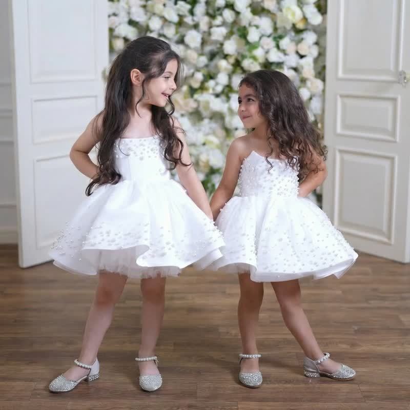 فساتين قصيرة بدون أكمام من الساتان واللؤلؤ - image 3