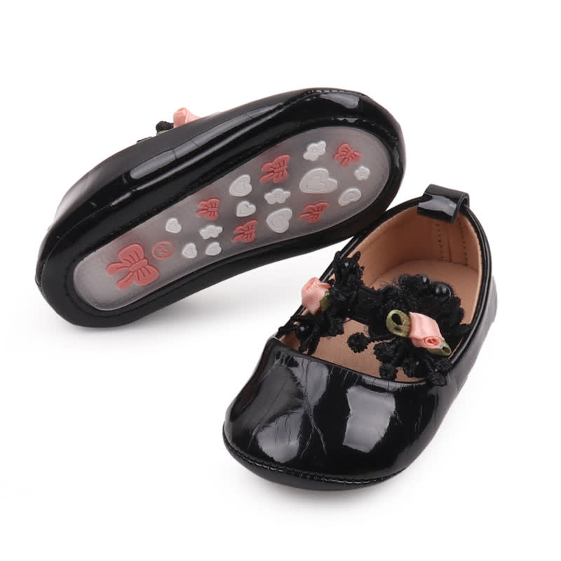 حذاء ماري جين ذو مقدمة مستديرة مزينة بوردة صلبة - أسود - 13 سم - image 14