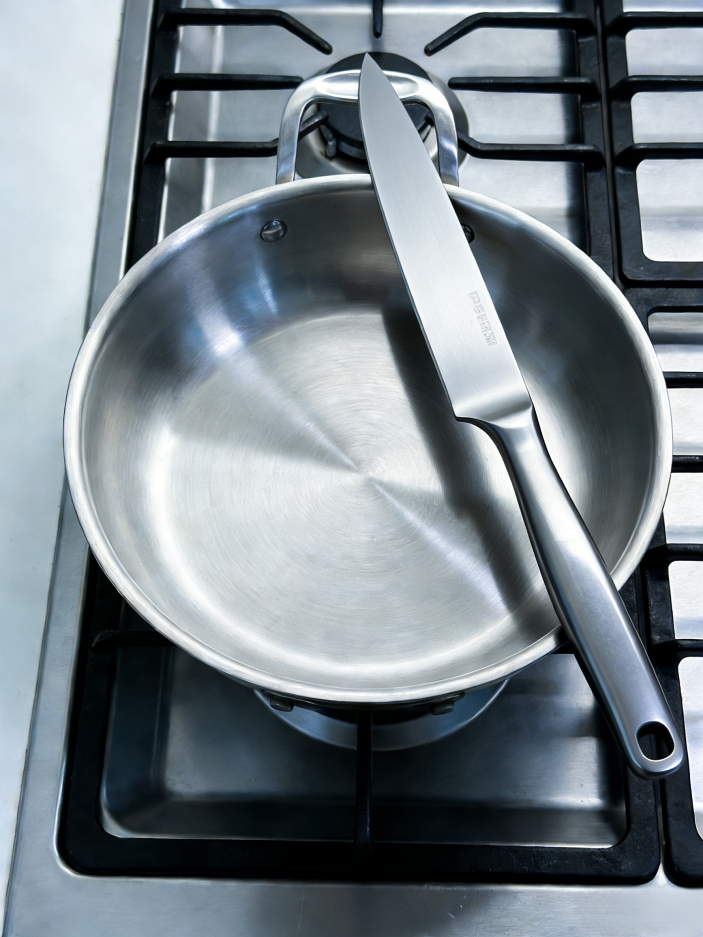 Metal surface rust remover 