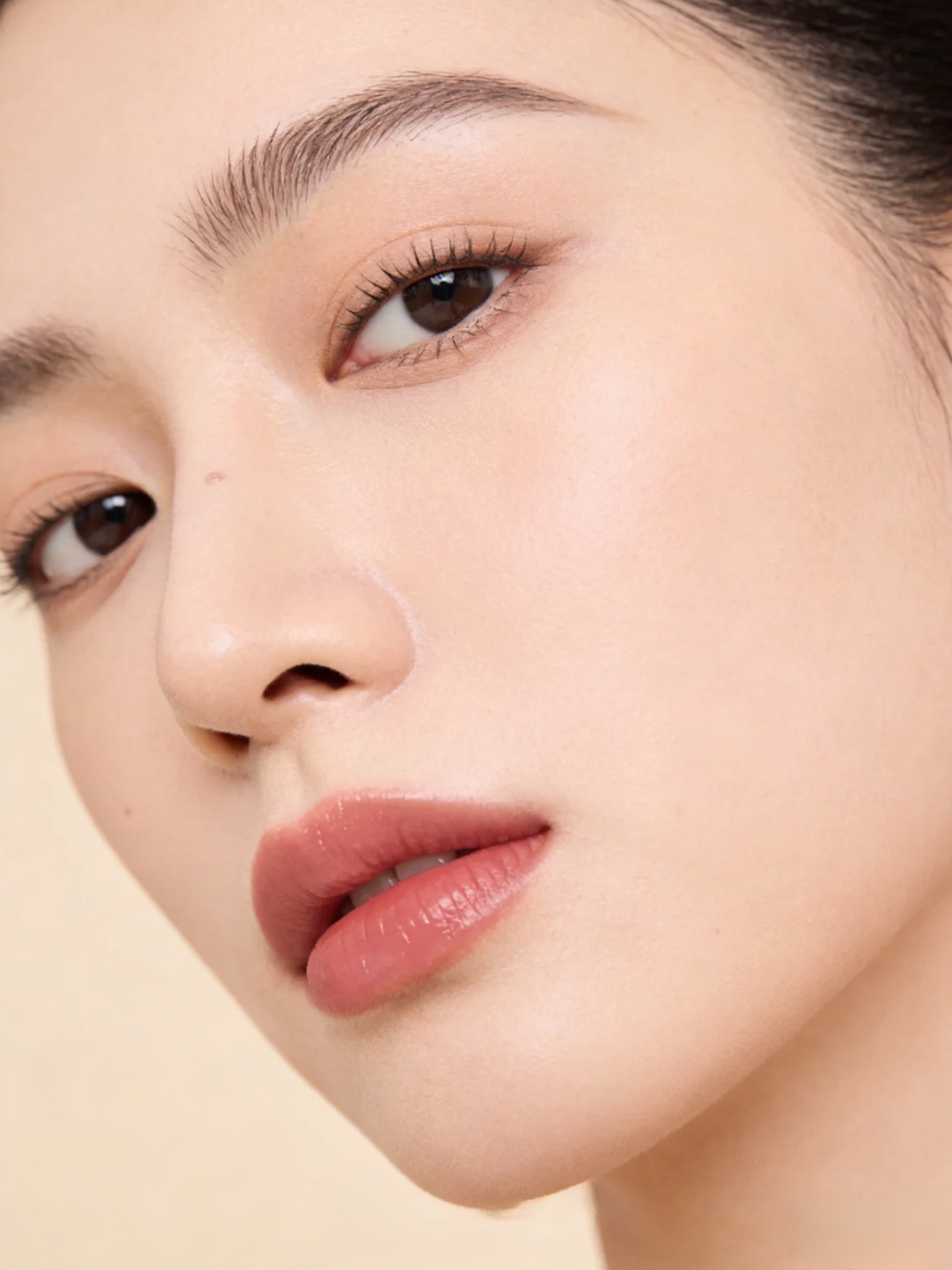 Black Magic Lip Line Lightening Non-Stain Lipstick