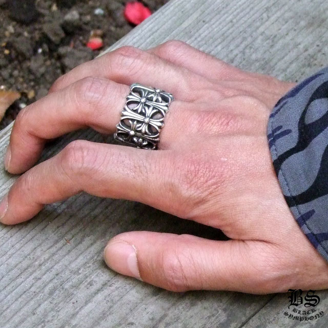 クロムハーツ セメタリーリング