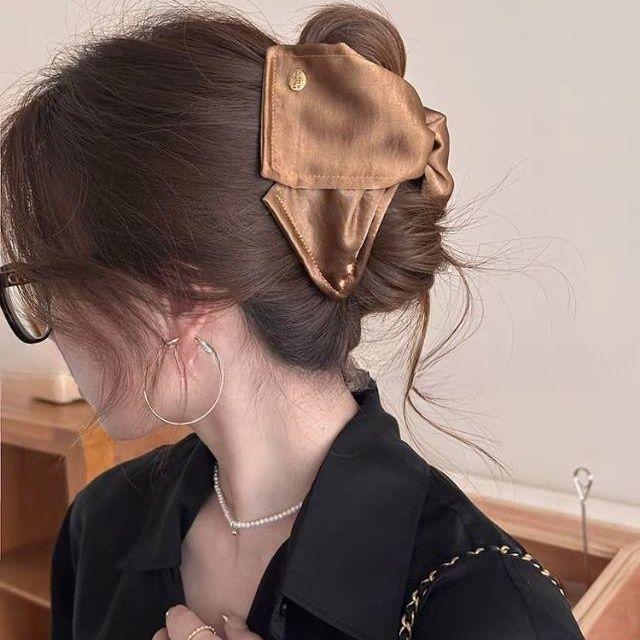 ￼ Kẹp Vỏ Sò Vải, Phong Cách Pháp Tối Giản, Dành Cho Nữ, Cảm Giác Cao Cấp, Kẹp Tóc, Kẹp Cá Mập, Phụ Kiện Tóc, Hàng Mới Về Năm 2025, Thiết Kế Thanh Lịch