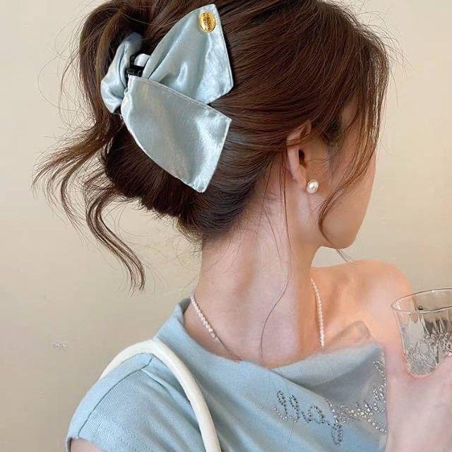 ￼ Kẹp Vỏ Sò Vải, Phong Cách Pháp Tối Giản, Dành Cho Nữ, Cảm Giác Cao Cấp, Kẹp Tóc, Kẹp Cá Mập, Phụ Kiện Tóc, Hàng Mới Về Năm 2025, Thiết Kế Thanh Lịch