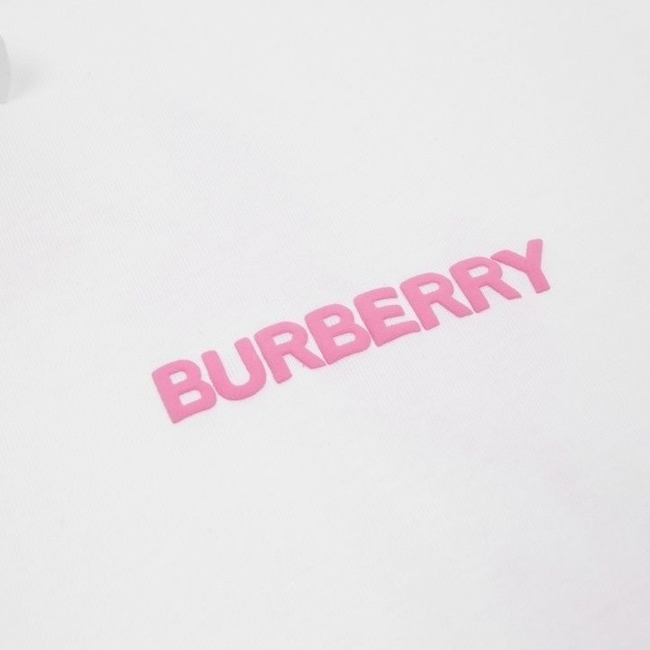 【BURBERRY 公式旗艦店】バーバリー Tシャツ ご好評に付き再入荷！