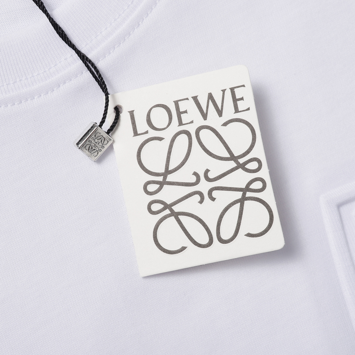 【LOEWE 公式旗艦店】（ロエベ）Tシャツ、ご好評に付き再入荷！