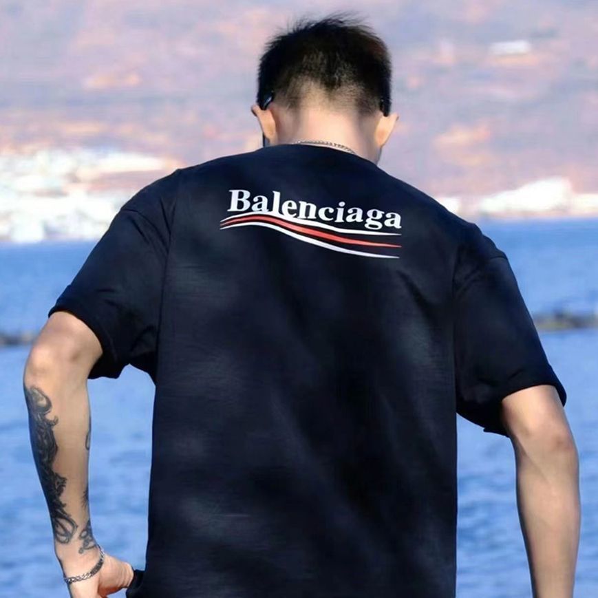 【BALENCIAGA】（バレンシアガ ）刺繍半袖Tシャツ 男女兼用